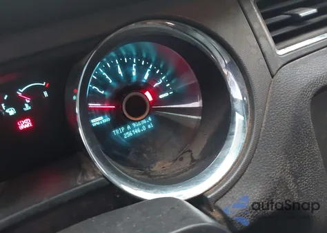 2014 Ford Mustang V6 z USA, uszkodzony, nr VIN 1ZVBP8AM4E5270246